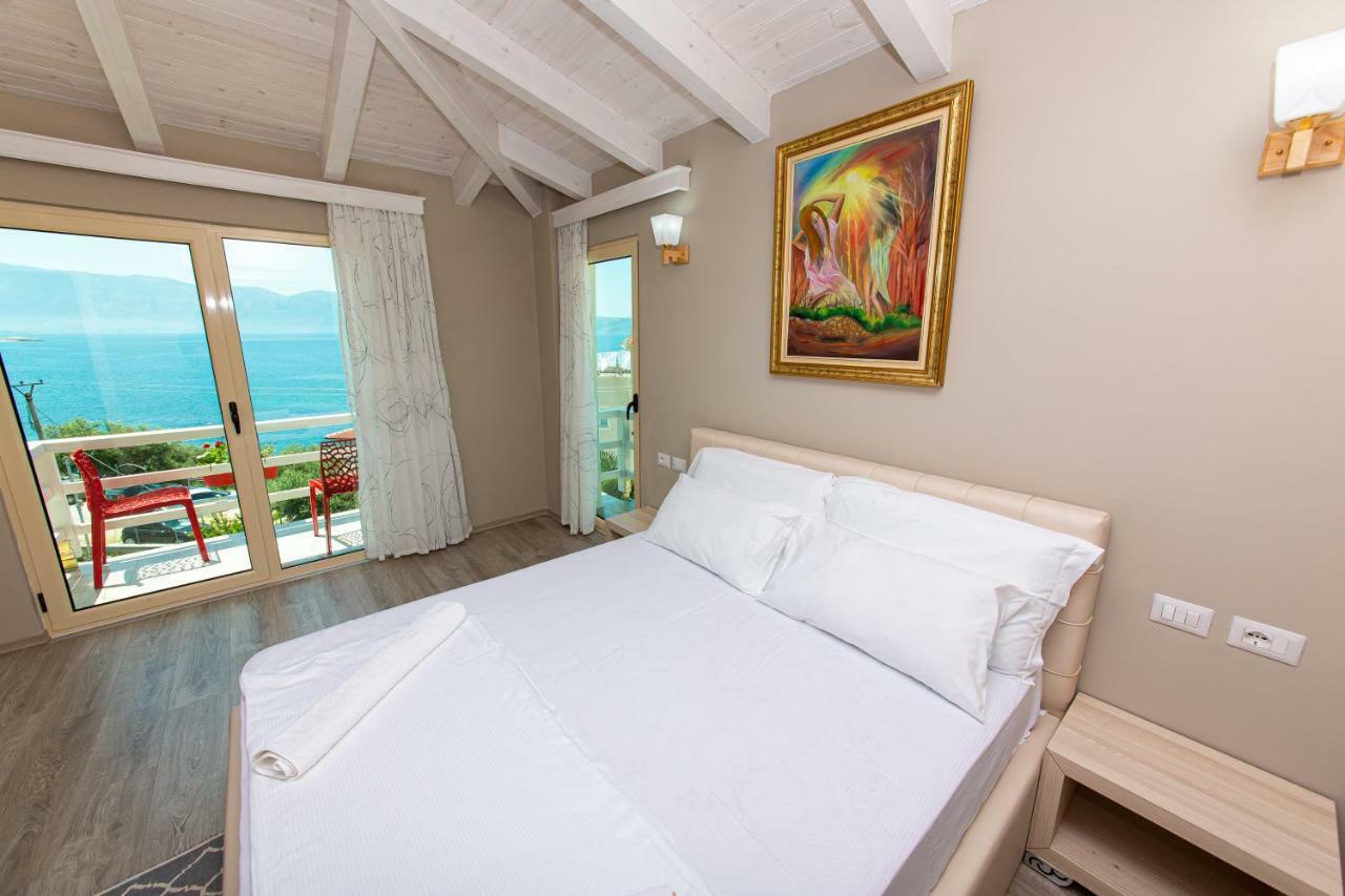 Hotel Roi Radhimë Buitenkant foto