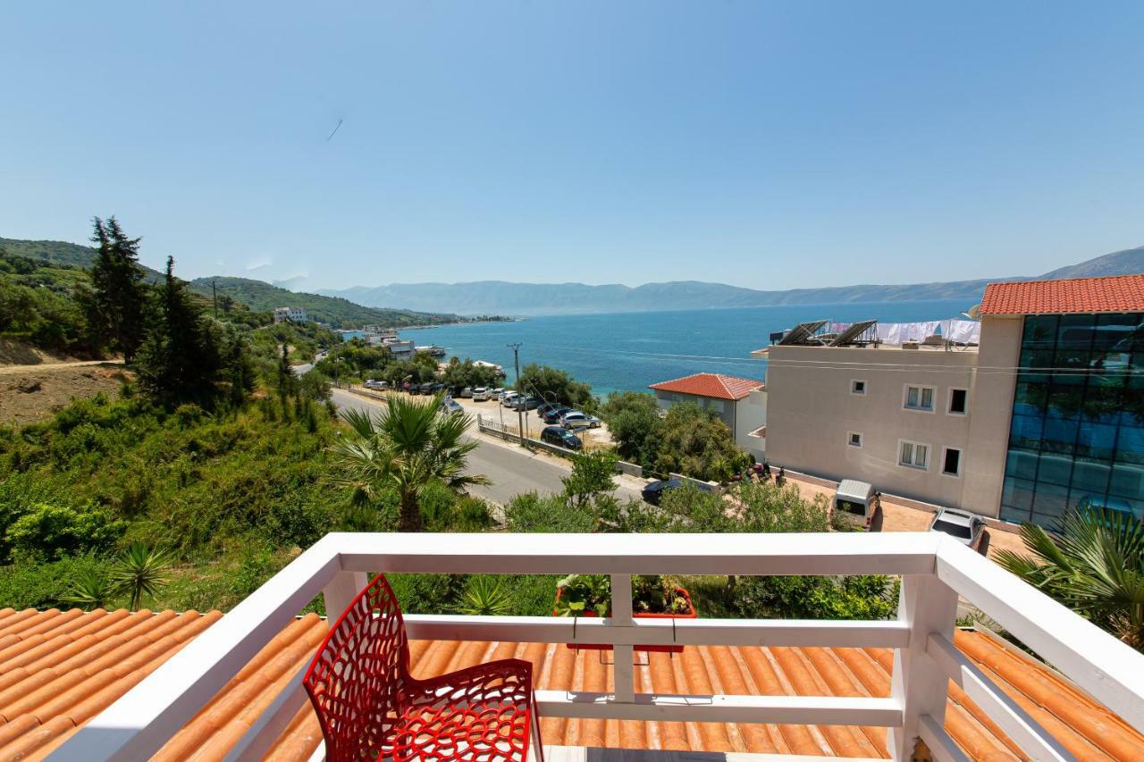 Hotel Roi Radhimë Buitenkant foto